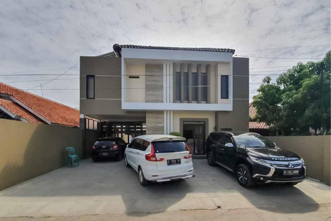 Jatiwangi Syariah Guest House Mitra Reddoorz Majalengka Kültér fotó